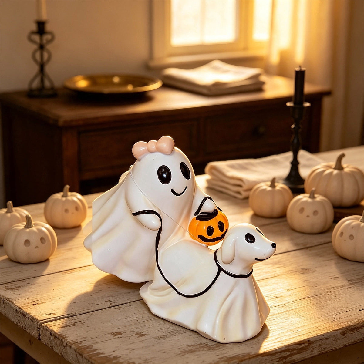 Haunt & Co Vintage Halloween Ghost Statue, Resin Gothic Figurine Ornament with Classic Spooky Character Design, Handcrafted Tabletop Decoration for Shelf Mantel Coffee Table Bar Holiday Party Home Display-A