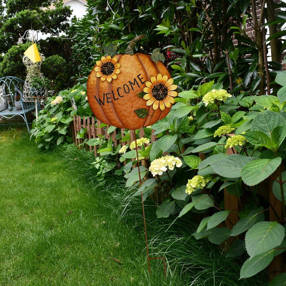 Haunt & Co Pumpkin Garden Stake Metal Welcome Sign Fall Decor, Decorative Pumpkin Yard Garden Dcor Outdoor for Autumn Harvest Thanksgiving Halloween Rustic Pumpkin Decoration for Home (1, 14inX36.75in)