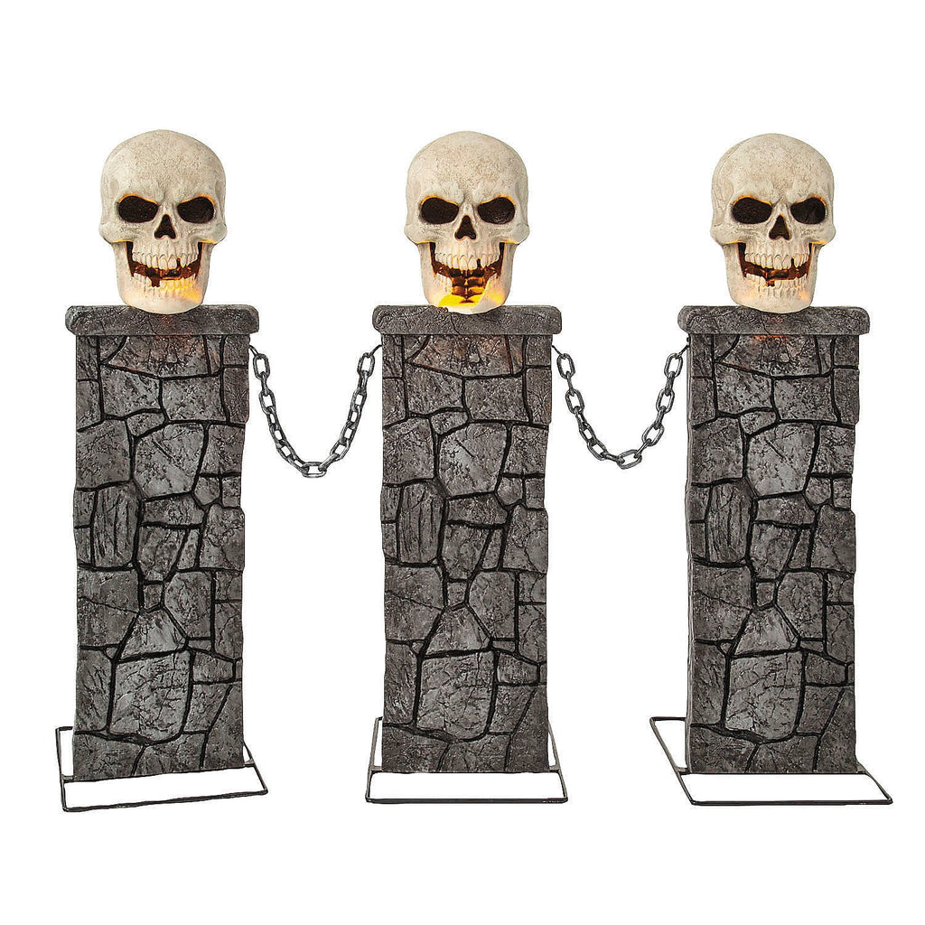 Haunt & Co 4 Ft. x 3 Ft. Light-Up Skull Pedestal Fence with Chains