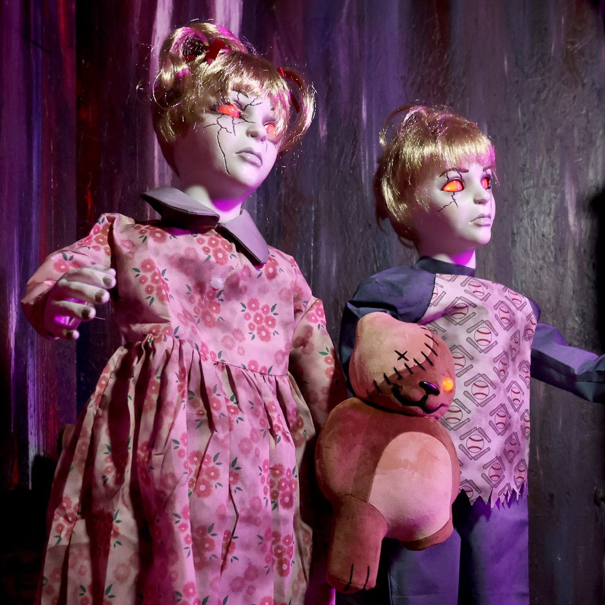 Haunt & Co Apocalypse Twins Halloween Animatronics with Red Eyes & Head Sync, 3-Ft