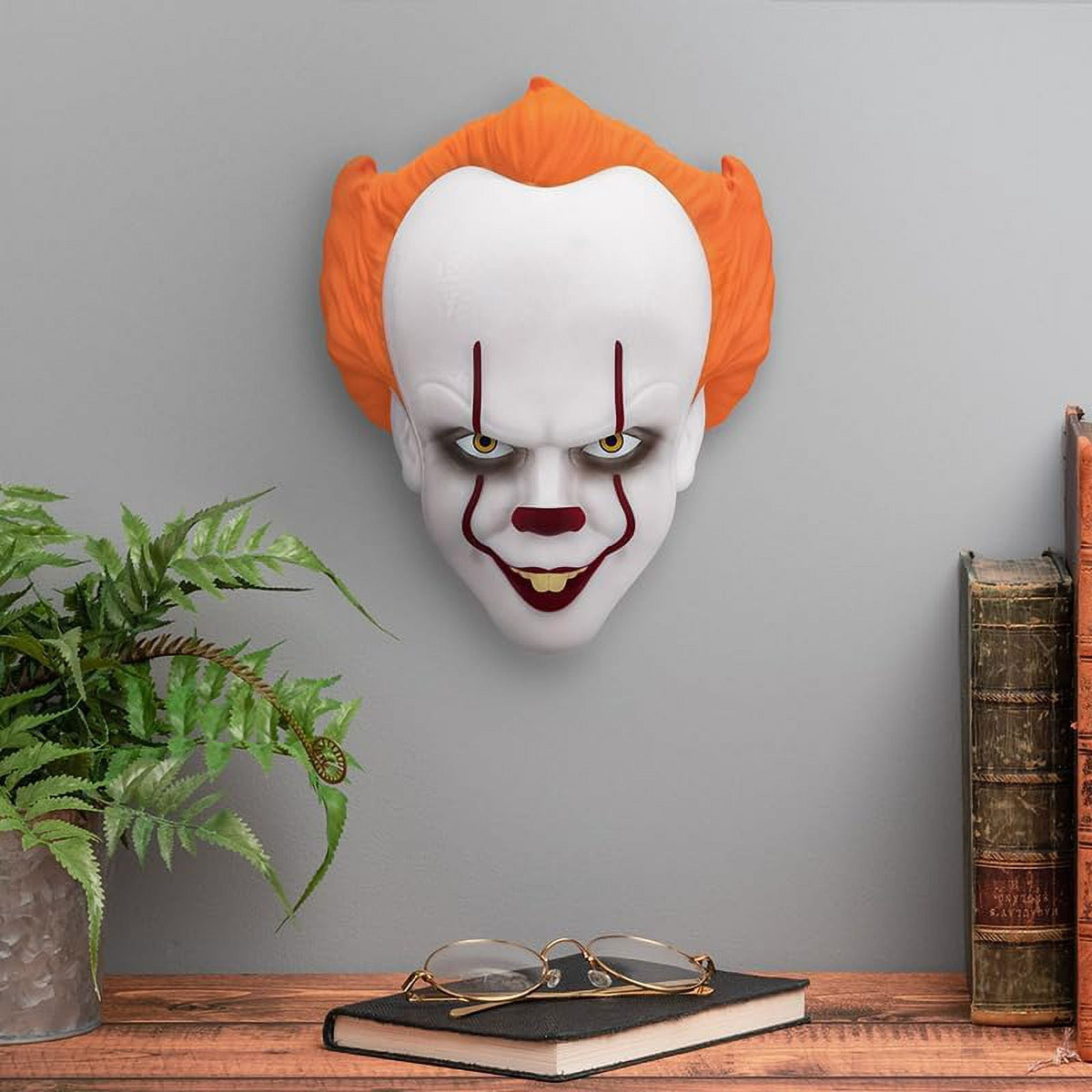 Haunt & Co Paladone Halloween White Pennywise Mask, 15.5" x 18.2"