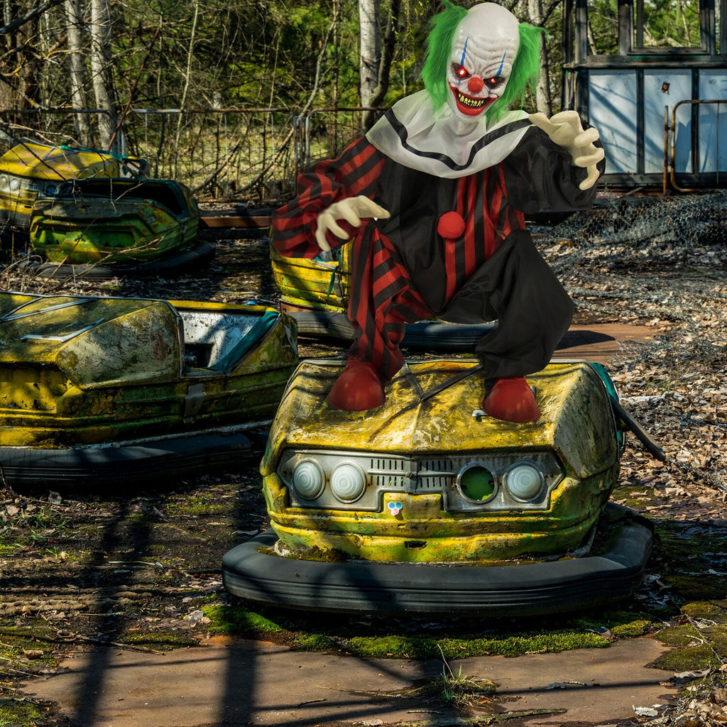 Haunt & Co 1.8 ft Groundbreaker Clown-Vile, Multi-Color