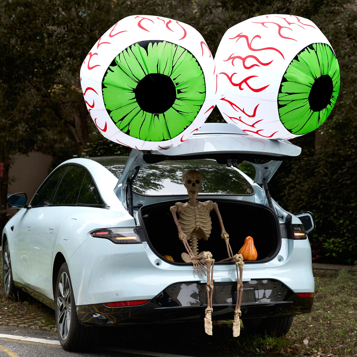 Haunt & Co 2 Pack Halloween Inflatable Eyes Decoration with Build-in LEDs,3 ft Blow Ups Green Eyes