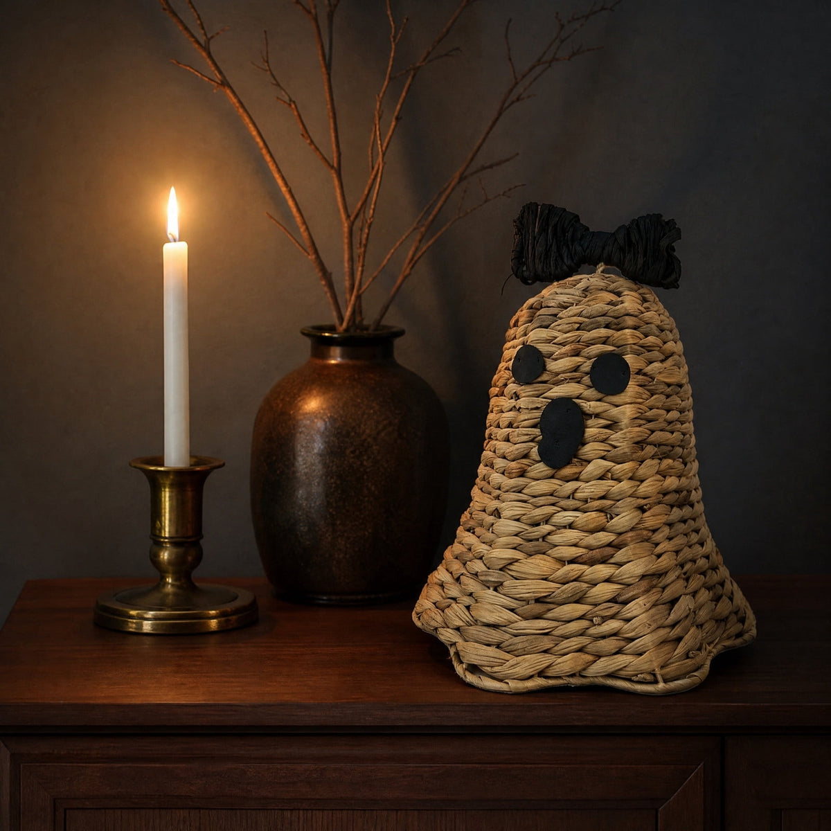Haunt & Co Halloween Woven Ghost Figurine Water Hyacinth Straw Ornament Black Bow Tabletop Decor Cute Spooky Holiday Decoration For Mantel Shelf Home Cottage Fall Gift